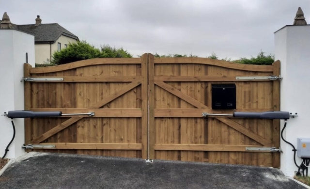 Softwood gates Goonhavern