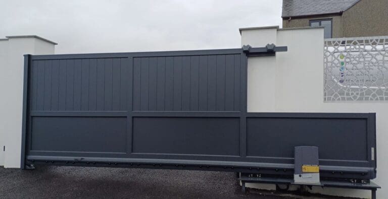 Aluminium Cantilever Gate Redruth